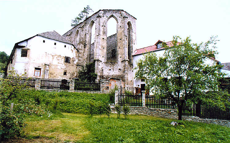 3434b Hrad a klášter Kuklov