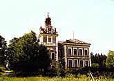 Věžovatá Pláně former school building from the 19th century. 