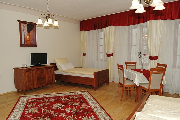 Vierbettzimmer, 4 + 1, Restaurant a penzion Pod Radnicí